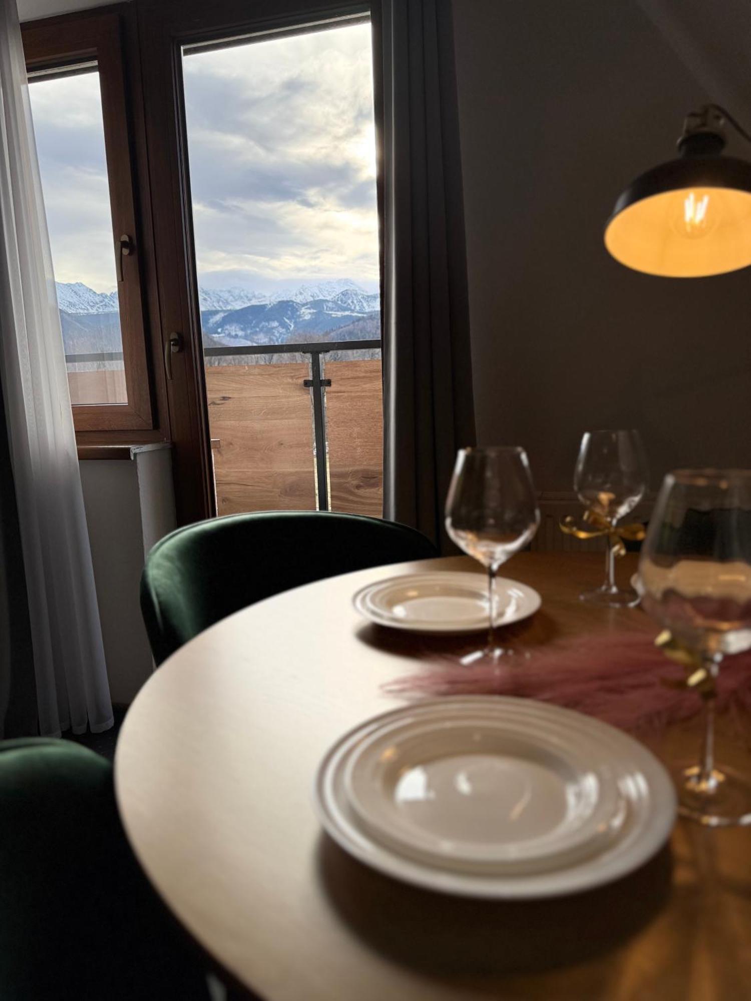 84 & Jacuzzi & Sauna Bed & Breakfast Zakopane